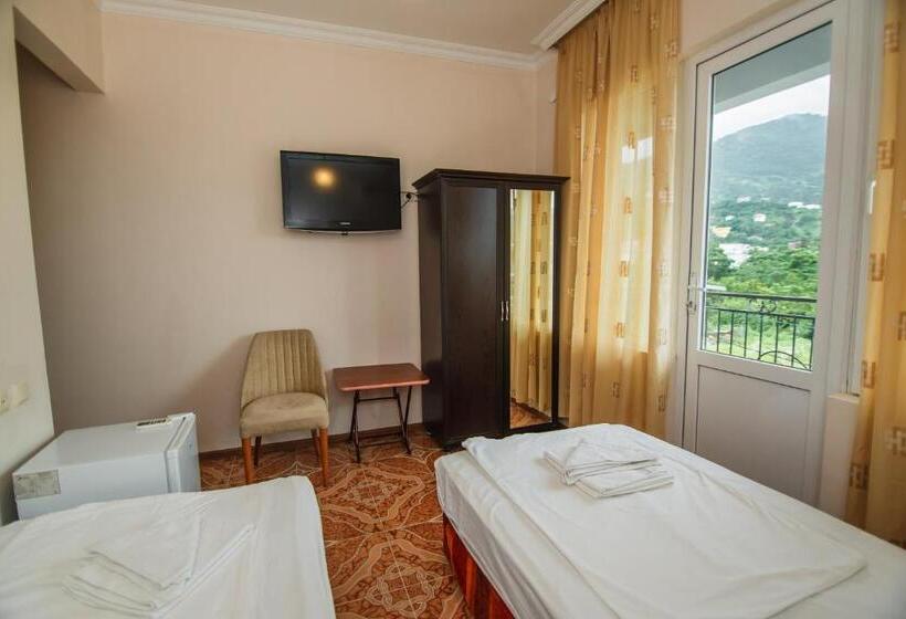 اتاق استاندارد, Guest House Nia