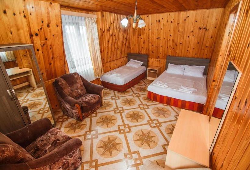 سوییت, Guest House Nia