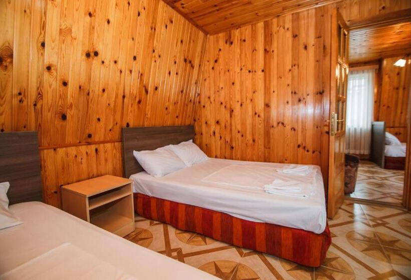 سوییت, Guest House Nia