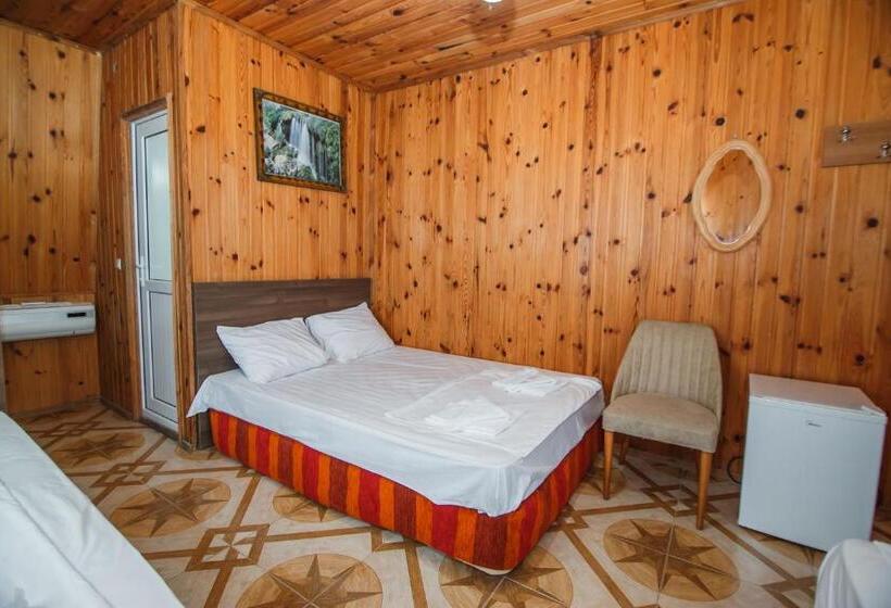 اتاق استاندارد با تخت دوبل, Guest House Nia