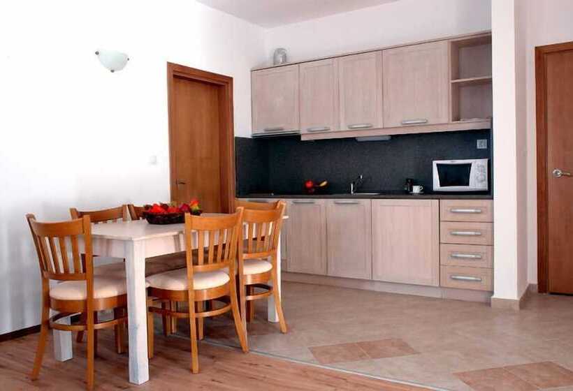 Апартаменты 2 Спальни с Балконом, Aparthotel Winslow Highland