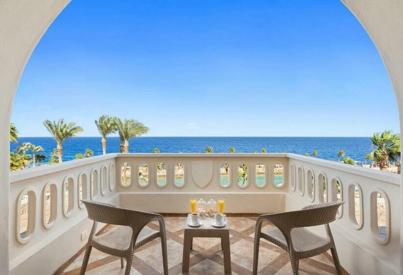 اتاق خانوادگی با چشم‌انداز دریا, Pickalbatros Citadel Resort Sahl Hasheesh