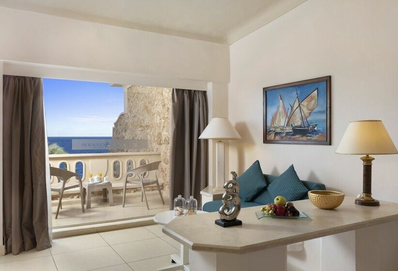 اتاق استاندارد با چشم‌انداز دریا, Pickalbatros Citadel Resort Sahl Hasheesh