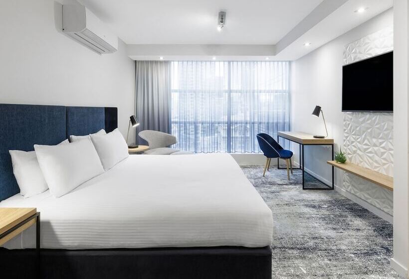 استودیوی استاندارد, Brady Apartment Hotel Flinders Street