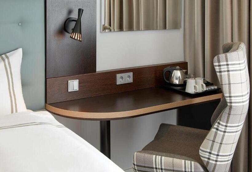 스탠다드 싱글 룸, Premier Inn Köln City Mediapark