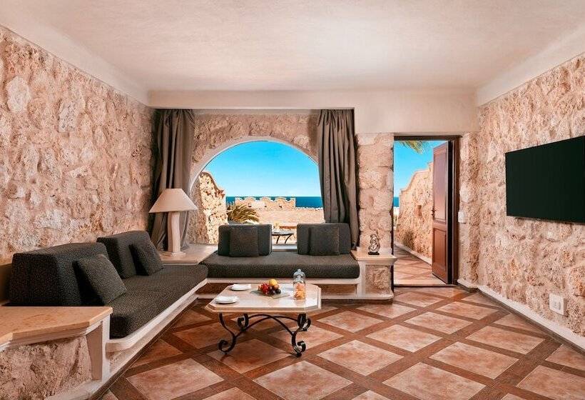 اتاق سه نفره دلوکس با چشم‌انداز دریا, Pickalbatros Citadel Resort Sahl Hasheesh