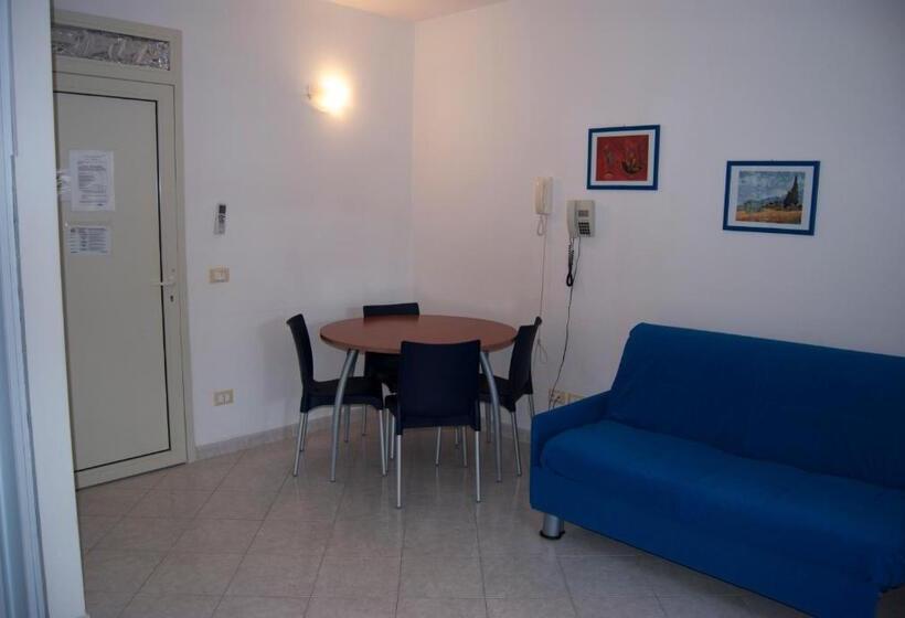 آپارتمان 1 خوابه با بالکن, Residence Verde Pineta