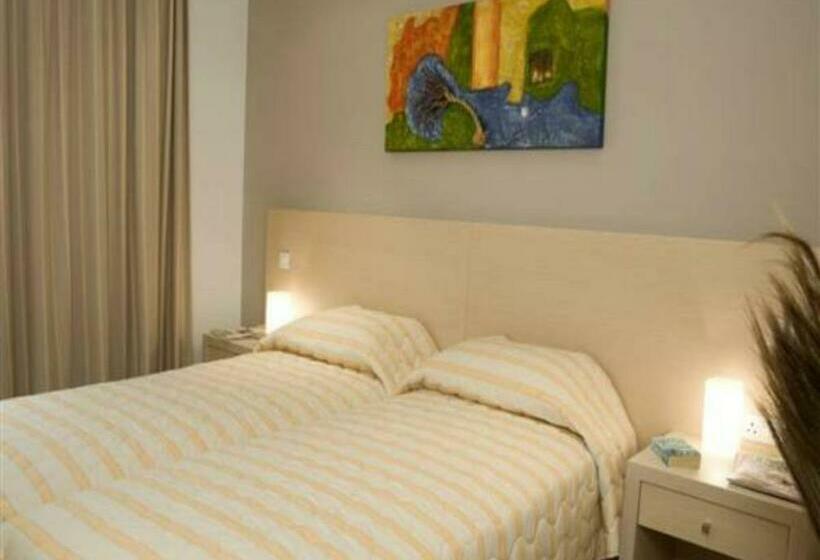 Люкс 2 Спальни, Capital Coast Resort And Spa