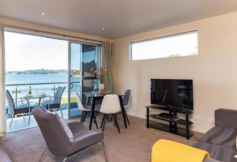 Апартаменты 1 Спальня с Видом, Edgewater Palms Apartments