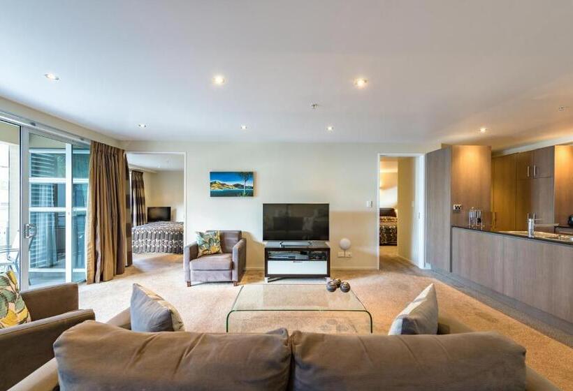 Апартаменты 2 Спальни Вид на Море, Edgewater Palms Apartments