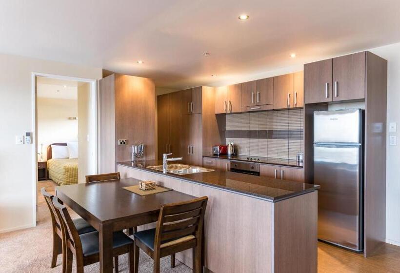 Апартаменты 2 Спальни, Edgewater Palms Apartments