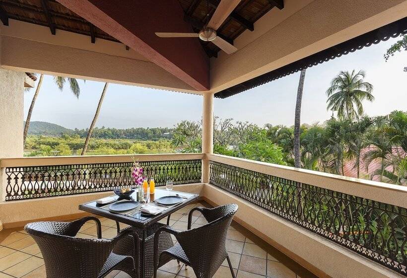 سوییت اجرایی, Lazy Lagoon, Baga A Lemon Tree Resort, Goa