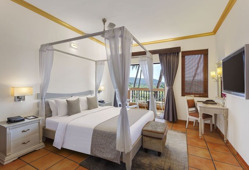 سوییت اجرایی, Lazy Lagoon, Baga A Lemon Tree Resort, Goa