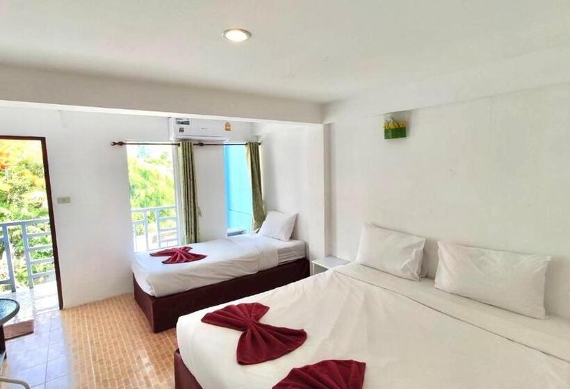 اتاق استاندارد سه نفره, The Palace Aonang Resort
