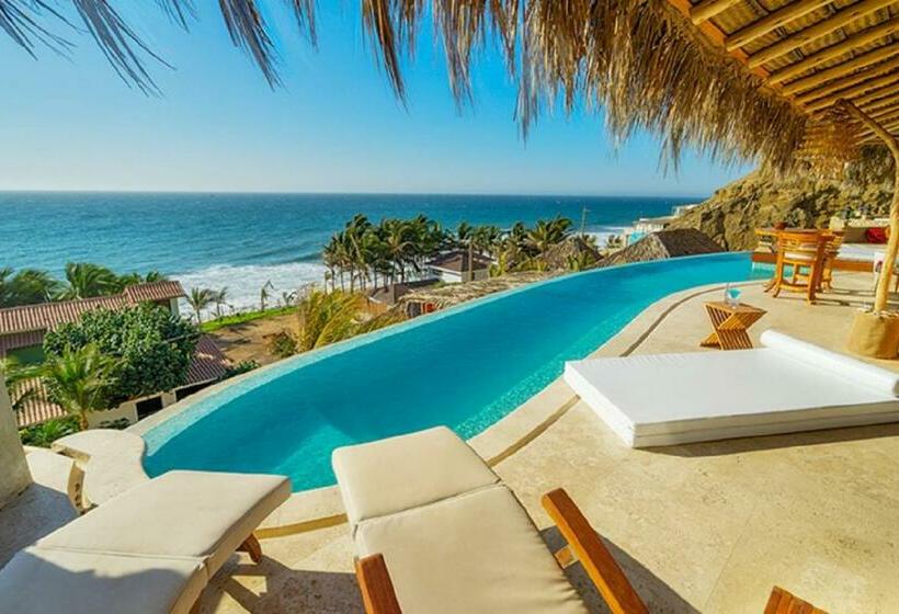 اتاق لوکس با تخت بزرگ, Dco Suites Lounge & Spa
