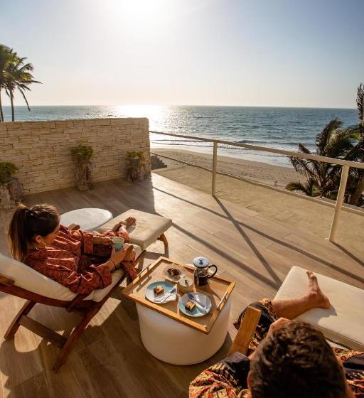 اتاق لوکس با تخت بزرگ, Dco Suites Lounge & Spa