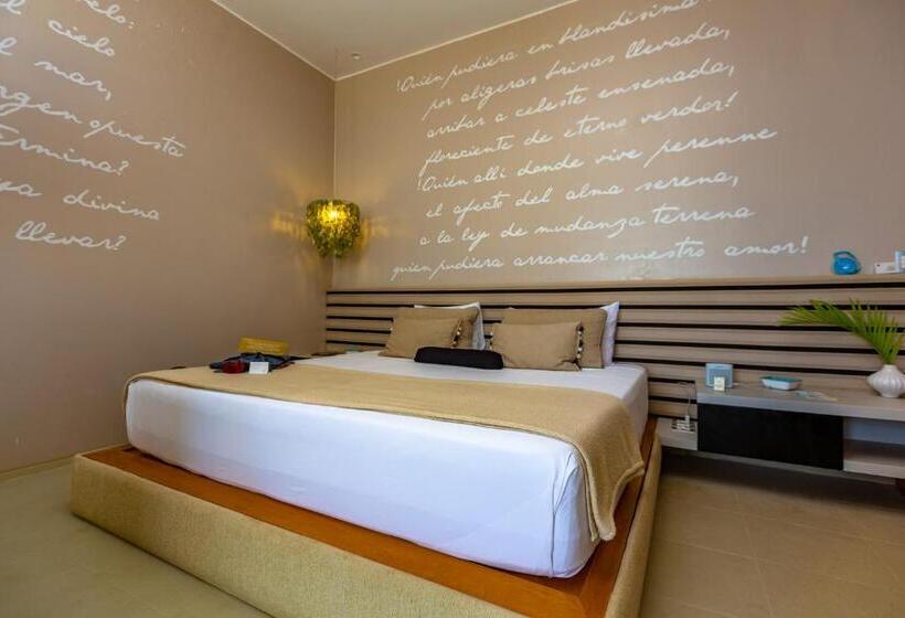 اتاق لوکس با تخت بزرگ, Dco Suites Lounge & Spa