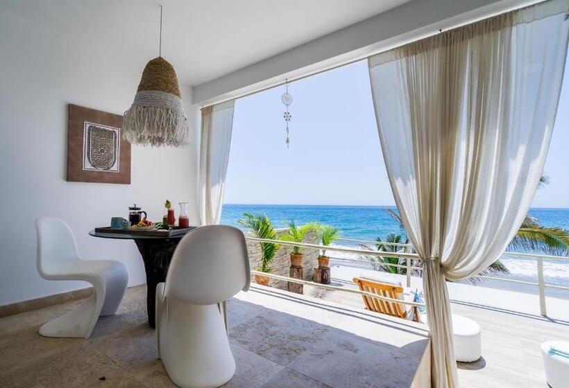 اتاق لوکس با تخت بزرگ, Dco Suites Lounge & Spa