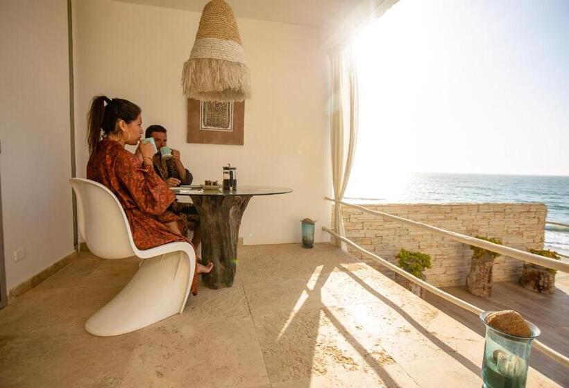 اتاق لوکس با تخت بزرگ, Dco Suites Lounge & Spa