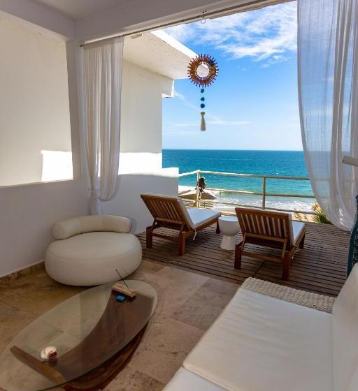 سوییت جونیور, Dco Suites Lounge & Spa