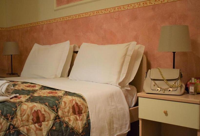 اتاق استاندارد, Hostel Il Tetto