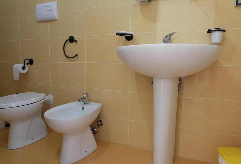 اتاق استاندارد, Hostel Il Tetto
