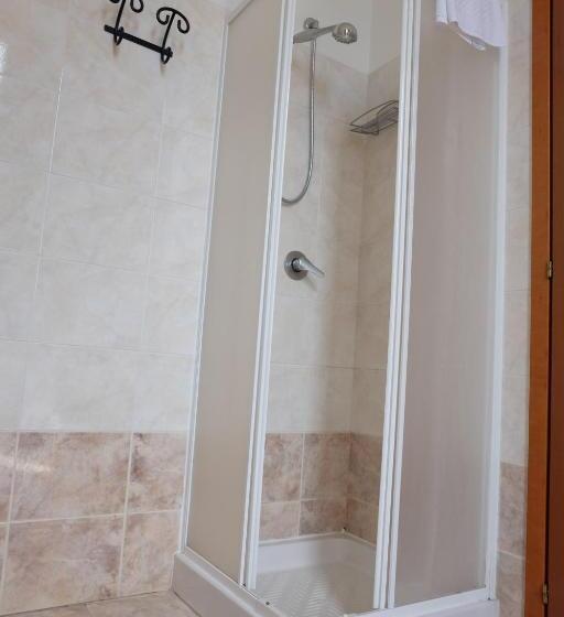 اتاق استاندارد چهار تخته, Hostel Il Tetto