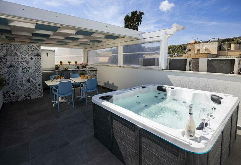 Люкс Повышенной Комфортности, Acquarò Suite Jacuzzi