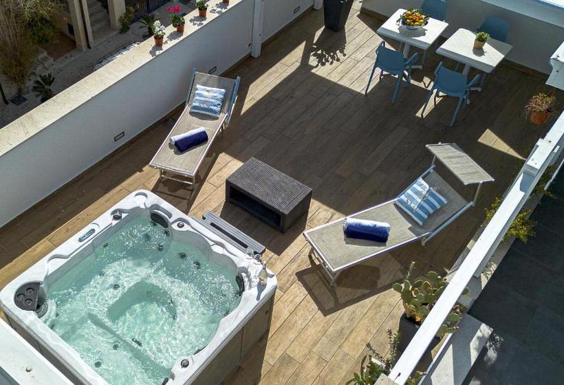 Люкс с Террасой, Acquarò Suite Jacuzzi
