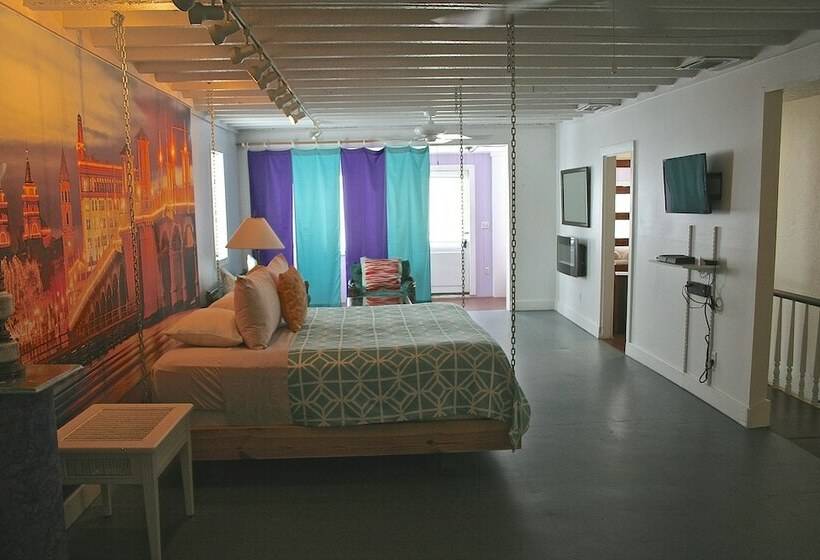 Апартаменты Deluxe 1 Спальня, The Loft At Menorcan Square