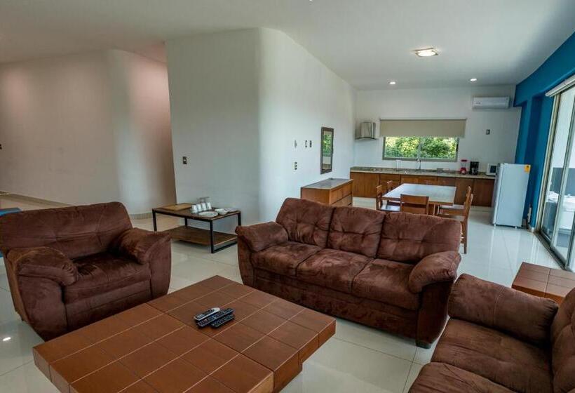 سوییت, La Loma Suites