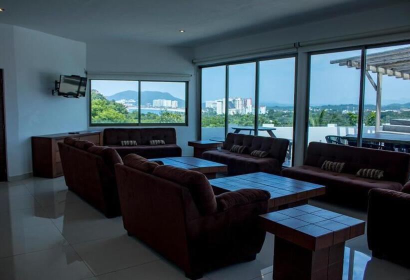 آپارتمان 1 خوابه با تراس, La Loma Suites