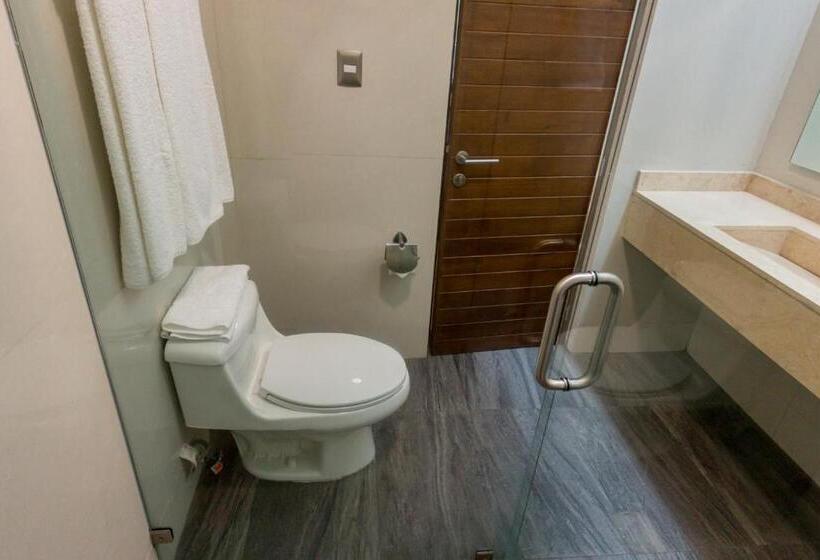 آپارتمان 1 خوابه با تراس, La Loma Suites