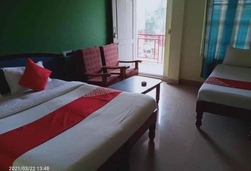 豪华三人间, Ice Berg Deluxe Lodge