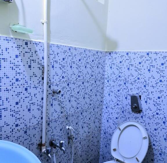 اتاق لوکس, Colva Beach Xaviers Guest House