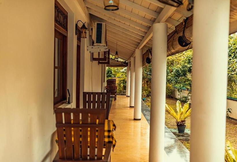 Номер Стандарт Вид на Сад, Villa Talpe