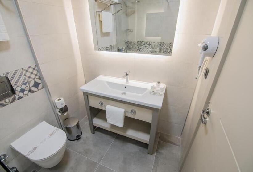 Номер Стандарт с Террасой, Dovv Hotel Busıness