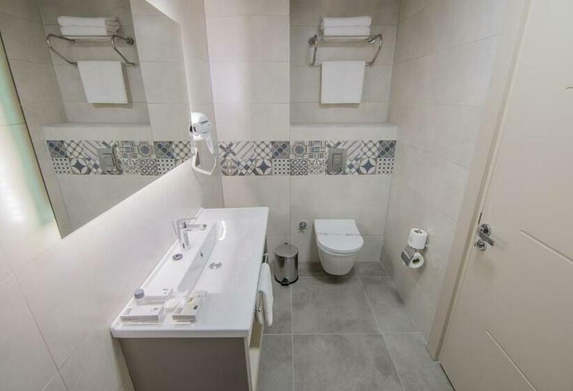 Семейный Полулюкс, Dovv Hotel Busıness