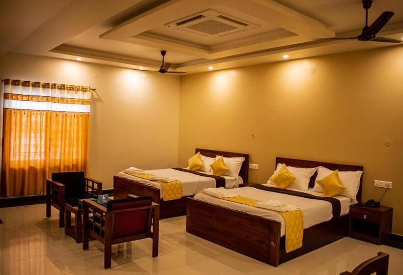 豪华家庭房间, Faiz Residency
