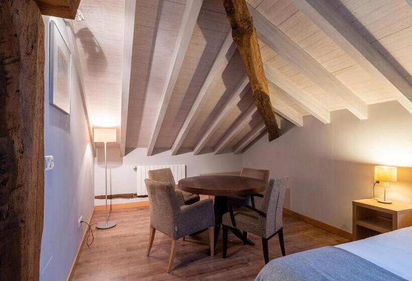 Трехместный Номер Superior, Posada La Robla