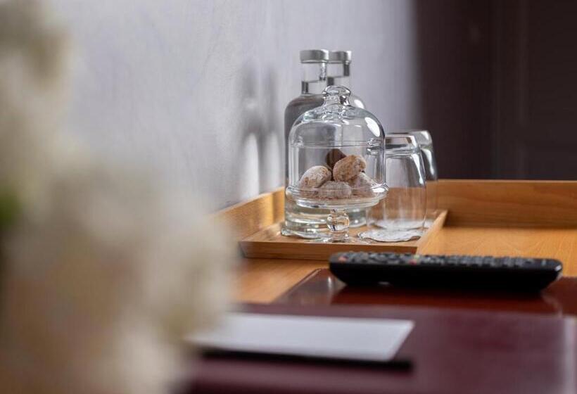 Номер Стандарт Адаптированный для Инвалидов, Romantik Hotel De L Ours