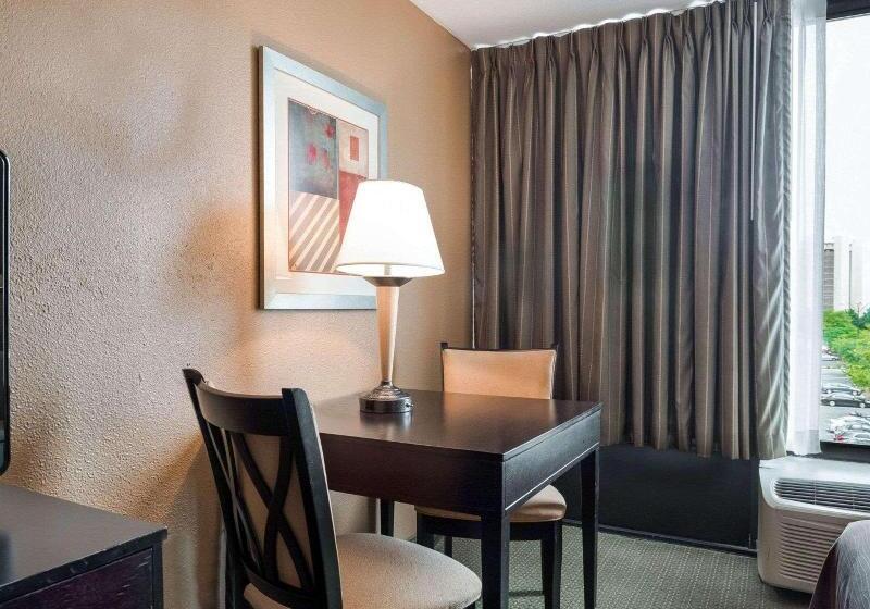 Номер Стандарт Кровать Кинг Адаптированный для Инвалидов, Holiday Inn Express La Plata, An Ihg