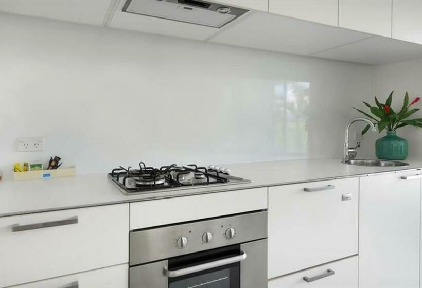Апартаменты 3 Спальни Вид на Бассейн, Pool Resort Port Douglas