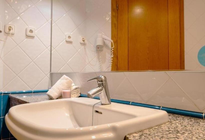 إستوديو قياسى مزودة بتراس, Rosamar Ibiza
