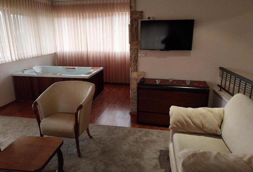 Номер Дюплекс, Troyan Plaza