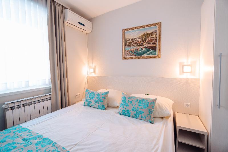اتاق اکونومی, Villa Harmony