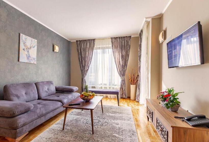 Апартаменты 1 Спальня, Murite Park