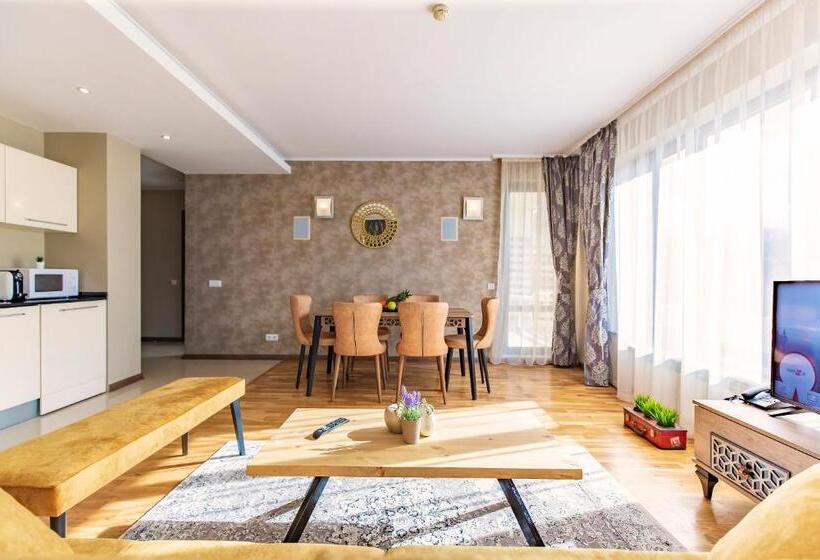 Апартаменты 3 Спальни, Murite Park