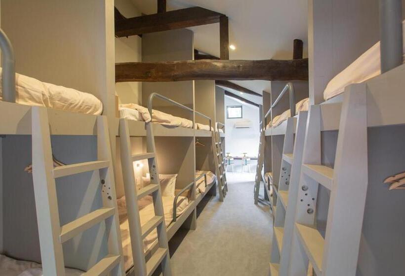 Кровать в Общей Комнате, Takigahara Craft & Stay