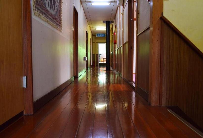 اتاق استاندارد با سرویس بهداشتی مشترک, Guest House Shiroikiseki